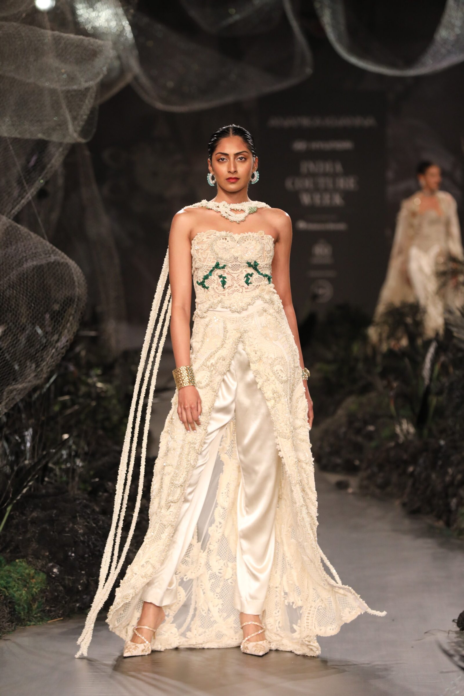 Anamika Khanna co-creates custom gown for Sonam Kapoor for Coronation  Concert