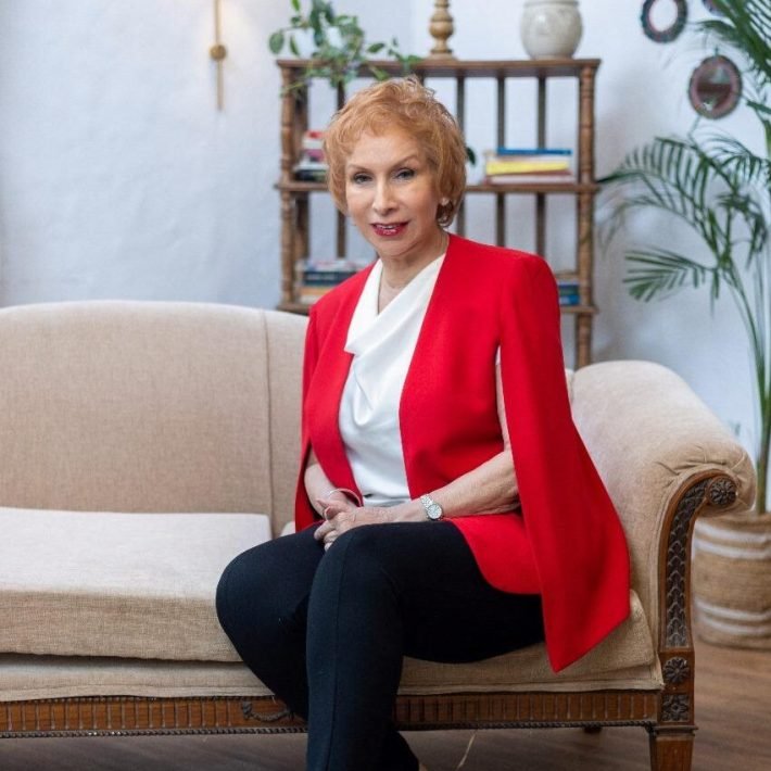 Dr. Blossom Kochhar Pic 2