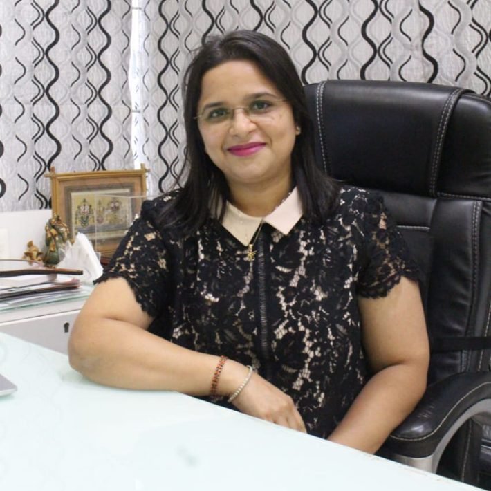 Dr. Shefali_Pic_3 (1) (1)