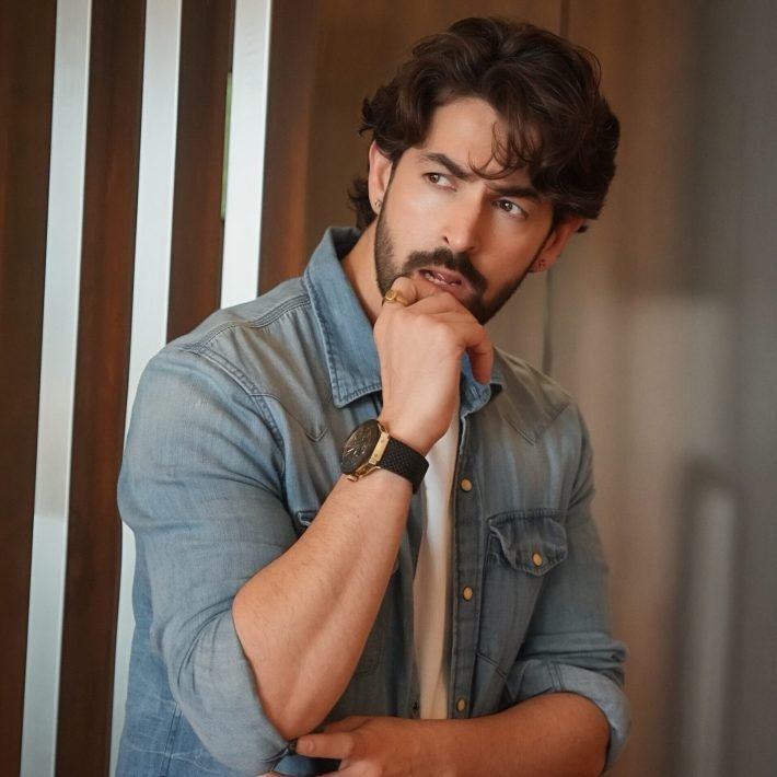 Facetune_06-10-2025-11-30-53