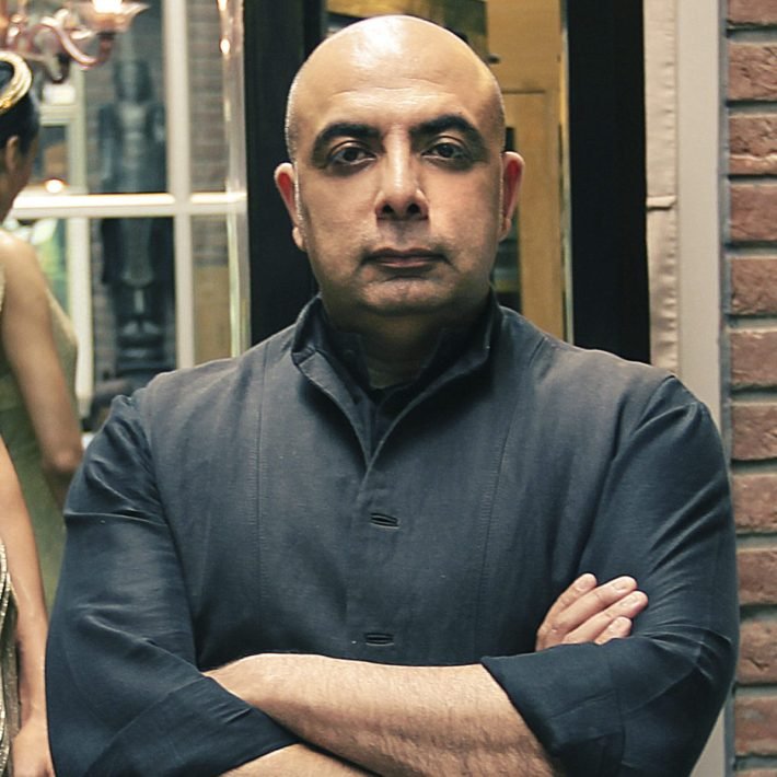 Taun-Tahiliani-Profile-Pic-2-1
