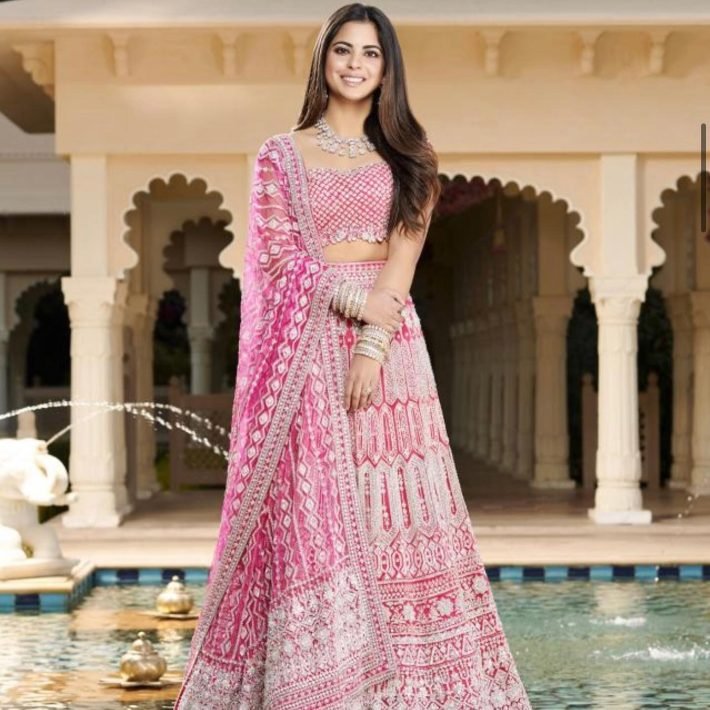 ishapiramalambani_1690387591_3155522288051697604_57565988256