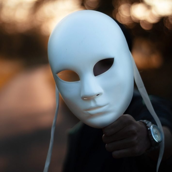 pexels-laurentiu-robu-2375034